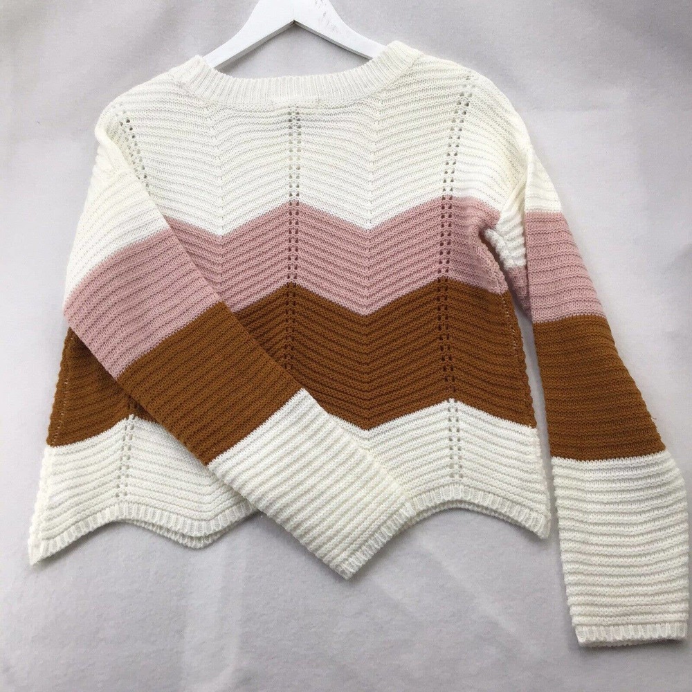 FULL CIRCLE TRENDS Womens Striped Zigzag Sweater Size Medium - Picture 11 of 12